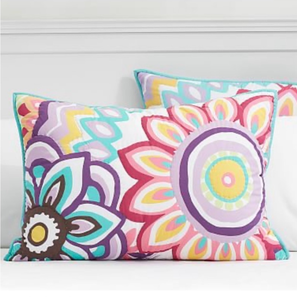 Pottery Barn Teen Keala Floral Pillow Sham NIP